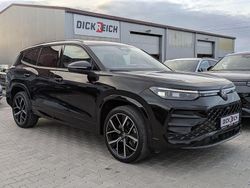 Grenadillschwarz metallic Gebraucht 2025 VW Tayron R-line SUV | 50.950 € (Fairer Preis)