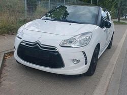 Weiß Gebraucht 2013 Citroën DS3 Kleinwagen | 2.300 € (Guter Preis)