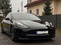 Schwarz Gebraucht 2021 Tesla Model 3 RWD Limousine | 19.100 € (Etwas zu teuer)