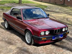 Rot Gebraucht 1991 BMW 318 Cabriolet Cabrio | 13.500 €