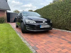 Schwarz Gebraucht 2015 VW Golf VII LOUNGE Limousine | 8.888 € (Fairer Preis)