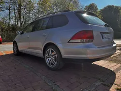 Grau Gebraucht 2009 VW Golf VI Trendline Kombi | 7.500 € (Teuer)