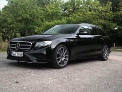 Schwarz Gebraucht 2020 Mercedes E220 AMG Kombi | 33.400 € (Etwas zu teuer)