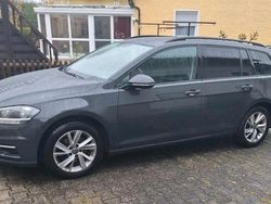 Grau Gebraucht 2020 VW Golf VII Kombi | 15.999 € (Guter Preis)
