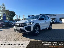 Weiß (arktisweiß) Gebraucht 2023 Dacia Sandero Essentiel Kleinwagen | 13.990 € (Guter Preis)