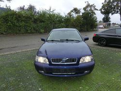 Blau Gebraucht 2004 Volvo V40 Comfort Kombi | 599 € (Superpreis)