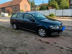 Blau Gebraucht 2012 VW Passat Highline Kombi | 14.999 €