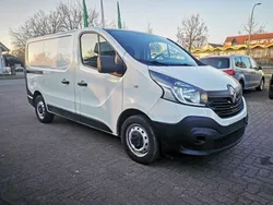 Weiß Gebraucht 2018 Renault Trafic Komfort Van | 7.490 € (Superpreis)