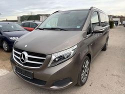 Grau Gebraucht 2016 Mercedes V250 Avantgarde Van / Kleinbus | 31.900 € (Fairer Preis)