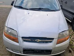 Silber Gebraucht 2005 Chevrolet Kalos Kleinwagen | 700 €