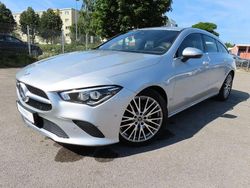 Silber Gebraucht 2022 Mercedes CLA200 Limousine | 16.998 €