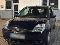 Blau Gebraucht 2005 Ford Fiesta Kleinwagen | 250 € (Superpreis)