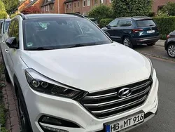 Weiß Gebraucht 2018 Hyundai Tucson Premium SUV | 17.800 € (Guter Preis)