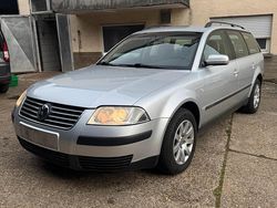 Silber Gebraucht 2001 VW Passat Comfortline Kombi | 2.100 € (Fairer Preis)