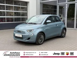 Eis blau Gebraucht 2021 Fiat 500e Icon Kleinwagen | 15.990 € (Fairer Preis)