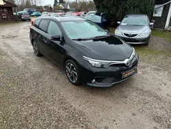 Schwarz Gebraucht 2016 Toyota Auris Touring Sports Design Kombi | 9.990 € (Guter Preis)