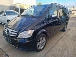Schwarz Gebraucht 2012 Mercedes Viano Van / Kleinbus | 13.400 € (Guter Preis)