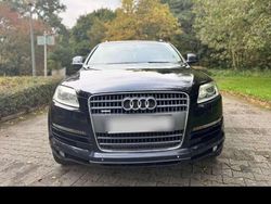 Blau Gebraucht 2007 Audi Q7 SUV | 10.900 € (Fairer Preis)