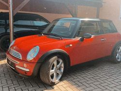 Rot Gebraucht 2004 Mini Cooper Kleinwagen | 2.500 € (Fairer Preis)