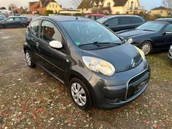 Grau Gebraucht 2011 Citroën C1 Kleinwagen | 6.198 €