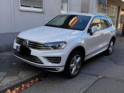 Weiß Gebraucht 2017 VW Touareg R-line SUV | 23.000 € (Fairer Preis)