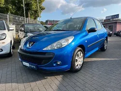 Blau Gebraucht 2011 Peugeot 206+ Basis Kleinwagen | 3.480 € (Teuer)