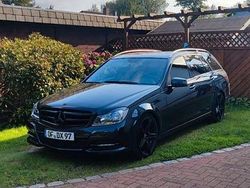 Schwarz Gebraucht 2012 Mercedes C200 Avantgarde Kombi | 14.300 € (Etwas zu teuer)
