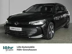 Grenadillschwarz metallic Gebraucht 2024 VW Passat Business Kombi | 33.980 € (Superpreis)
