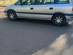 Silber Gebraucht 2000 Opel Zafira Comfort Van / Kleinbus | 3.000 € (Fairer Preis)