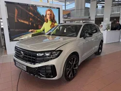 Sechura beige Neu 2025 VW Touareg R-line SUV | 124.100 €