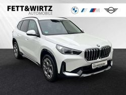 Mineralweiss metallic Gebraucht 2024 BMW X1 xLine SUV | 43.368 € (Guter Preis)