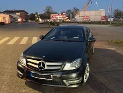 Schwarz Gebraucht 2012 Mercedes C250 Coupé | 14.200 € (Fairer Preis)