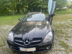 Schwarz Gebraucht 2008 Mercedes SLK200 Cabrio | 14.300 €