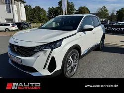 Weiß Gebraucht 2022 Peugeot 3008 Allure SUV | 25.980 € (Fairer Preis)