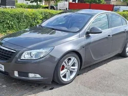 Grau Gebraucht 2009 Opel Insignia Limousine | 11.500 €