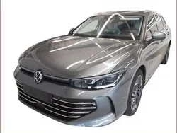 Grau Gebraucht 2024 VW Passat Elegance Kombi | 41.950 € (Guter Preis)