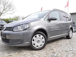 Grau Gebraucht 2012 VW Touran Comfortline Van / Kleinbus | 10.980 € (Fairer Preis)