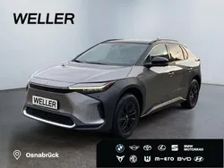 Palladiumsilber metallic/dach onyxschwarz Gebraucht 2023 Toyota bZ4X Comfort SUV | 32.990 € (Guter Preis)