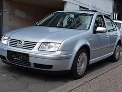 Grau Gebraucht 2000 VW Bora Limousine | 3.000 € (Fairer Preis)