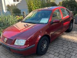 Rot Gebraucht 1999 VW Bora Limousine | 3.800 € (Teuer)