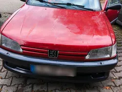 Rot Gebraucht 1995 Peugeot 106 Kleinwagen | 800 €