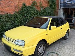 Gelb Gebraucht 1998 VW Golf Cabriolet Cabrio | 3.600 € (Fairer Preis)