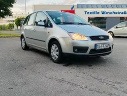 Grau Gebraucht 2004 Ford C-MAX Van / Kleinbus | 1.399 €