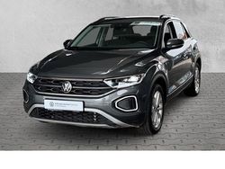 Grau Gebraucht 2024 VW T-Roc Life SUV | 21.977 € (Guter Preis)