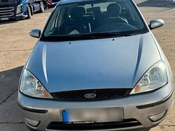 Silber Gebraucht 2004 Ford Focus Limousine | 1.599 € (Etwas zu teuer)