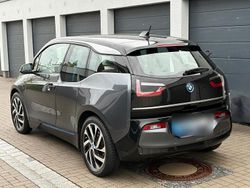 Schwarz Gebraucht 2022 BMW i3 Kleinwagen | 19.999 € (Fairer Preis)