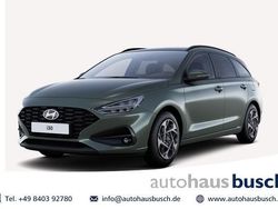 Grün Neu 2025 Hyundai i30 Limousine | 21.990 € (Guter Preis)