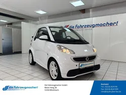 Weiß Gebraucht 2013 Smart ForTwo Cabrio Cabrio | 8.688 € (Etwas zu teuer)