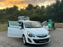 Weiß Gebraucht 2012 Opel Corsa Kleinwagen | 3.500 €
