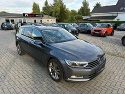 Grau Gebraucht 2016 VW Passat Comfortline Limousine | 11.999 € (Guter Preis)